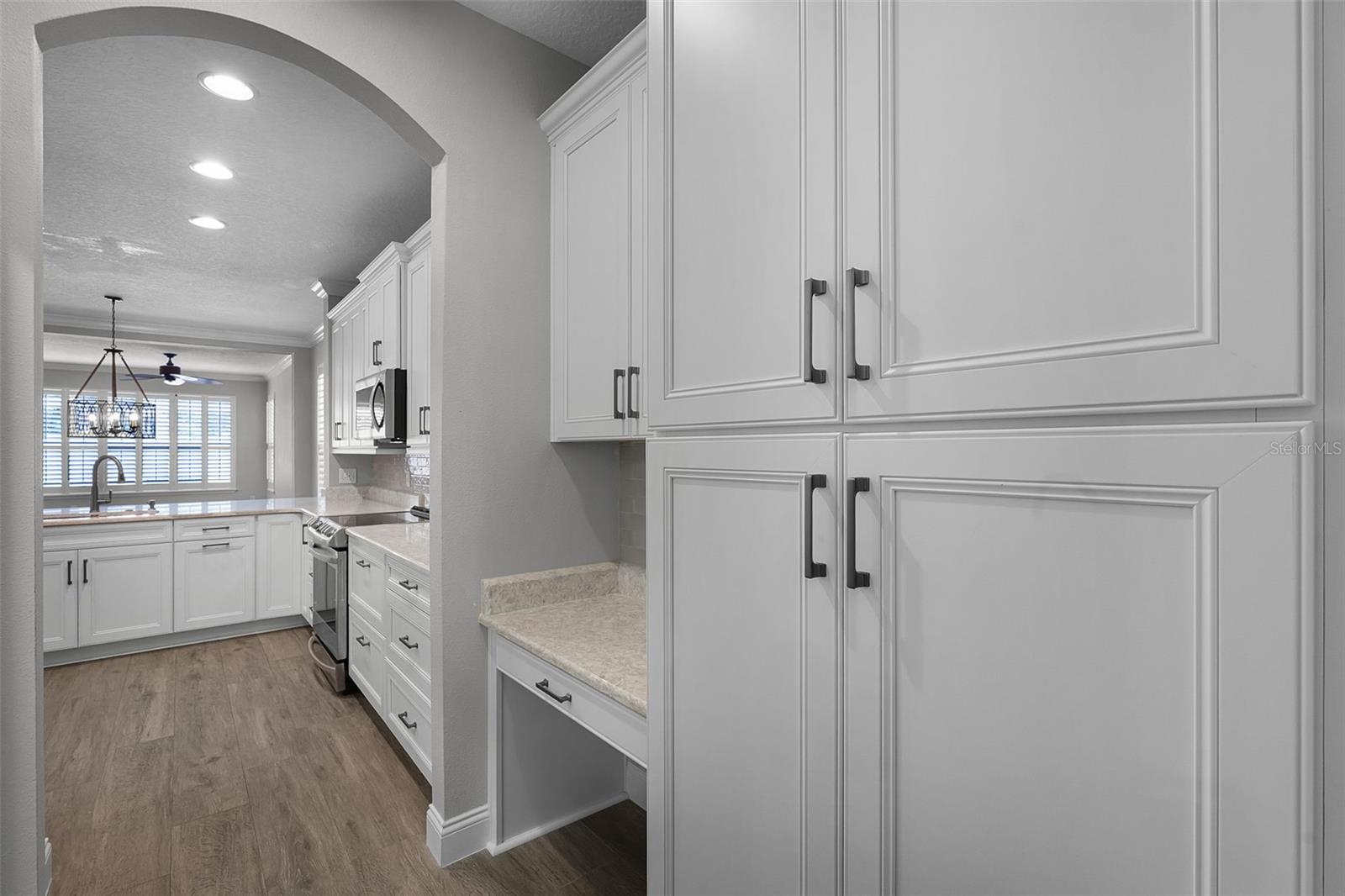 Image 9 of 70 For 12524 Aldershot Lane