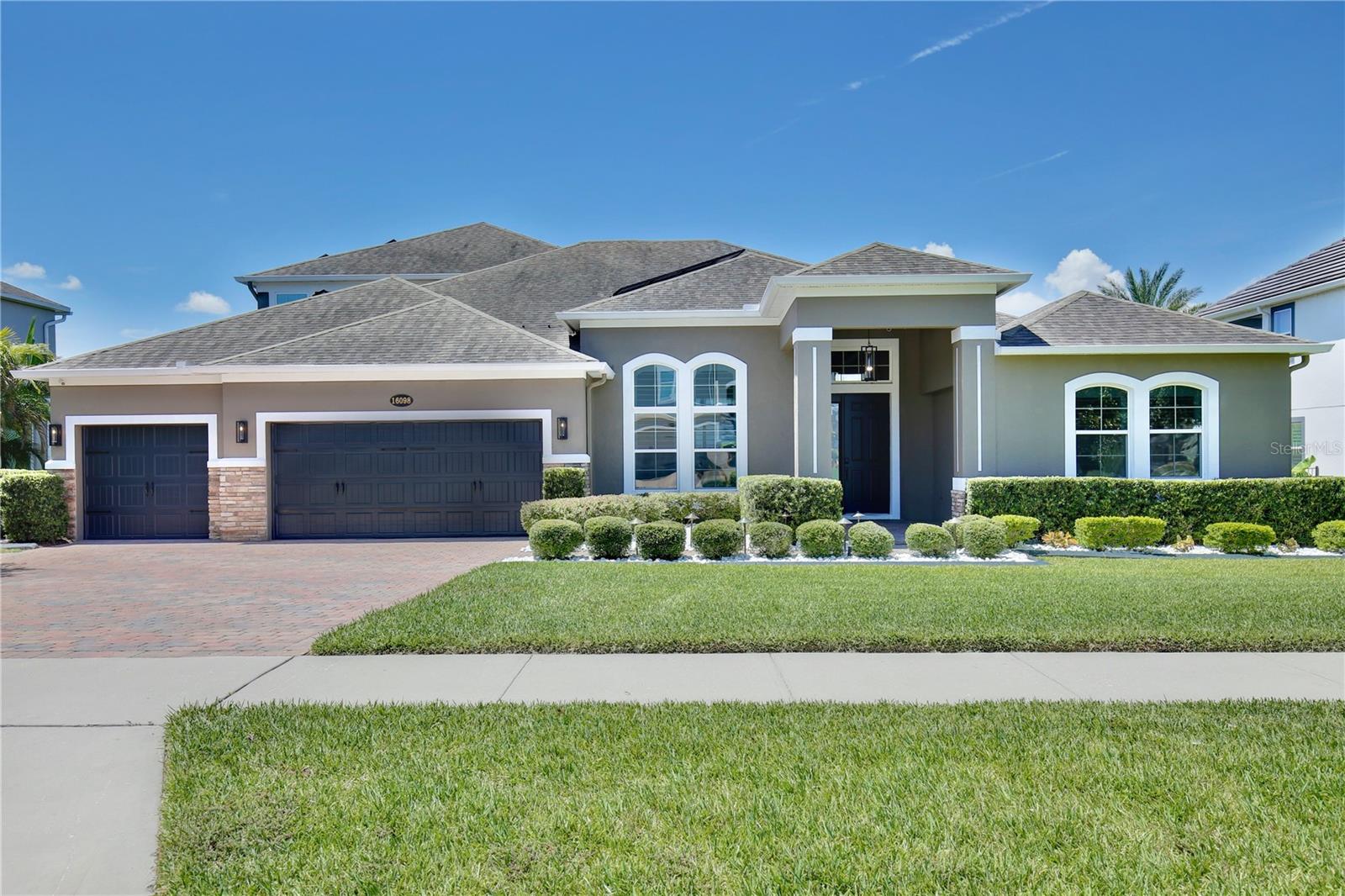 Image 3 of 57 For 16098 Johns Lake Overlook Drive