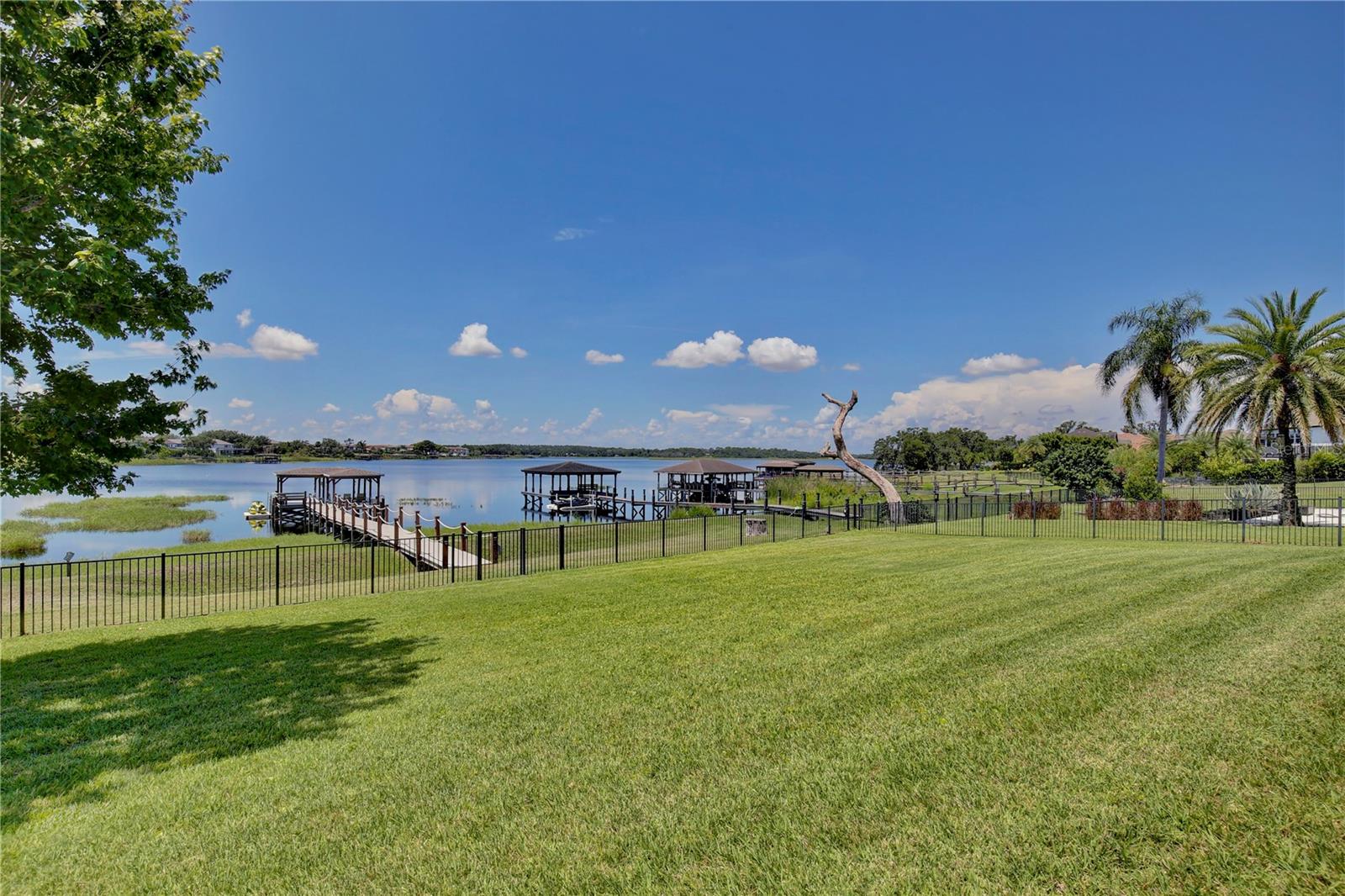 Image 42 of 57 For 16098 Johns Lake Overlook Drive