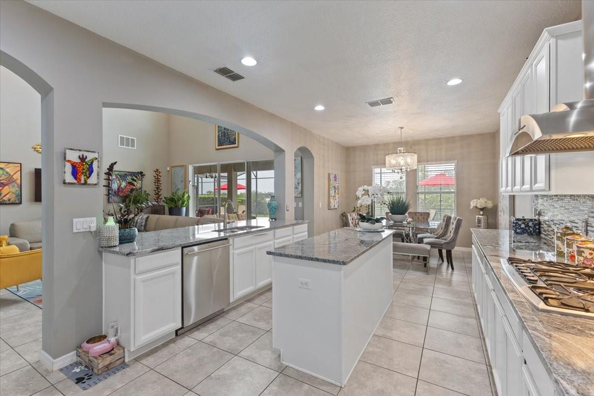 Image 14 of 51 For 15264 Shonan Gold Drive