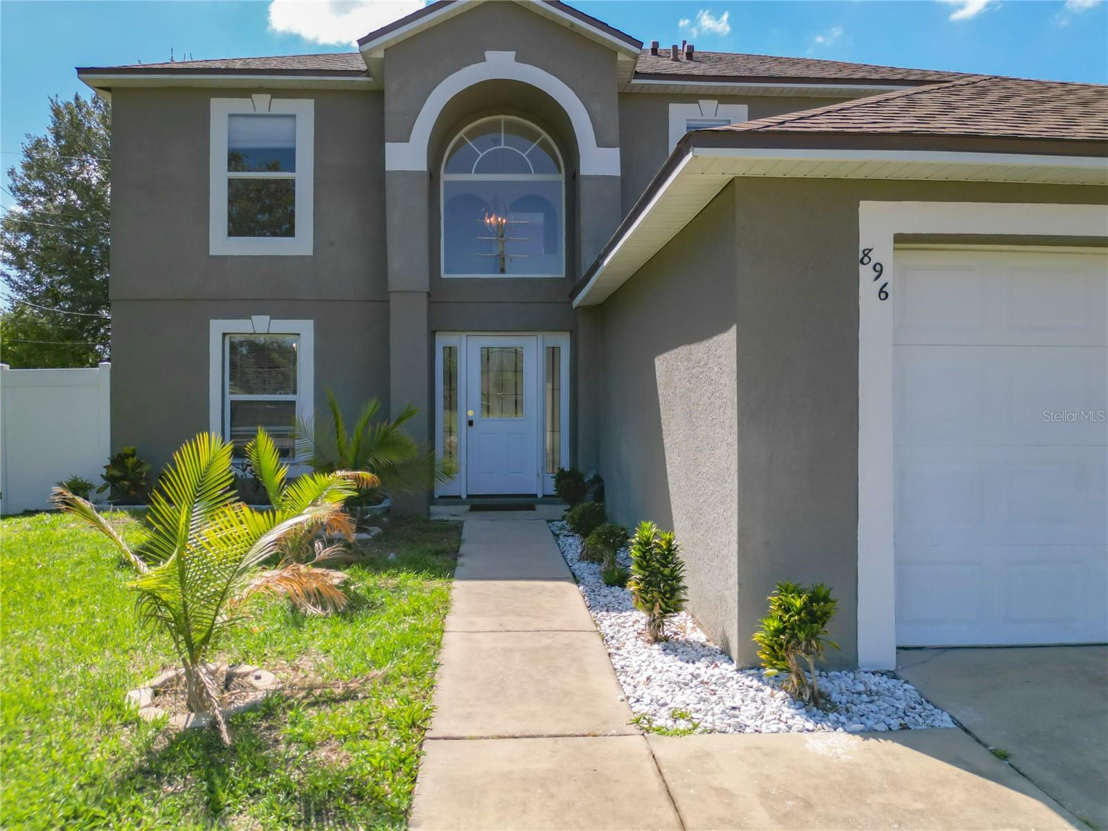 Image 4 of 81 For 896 Humphrey Boulevard