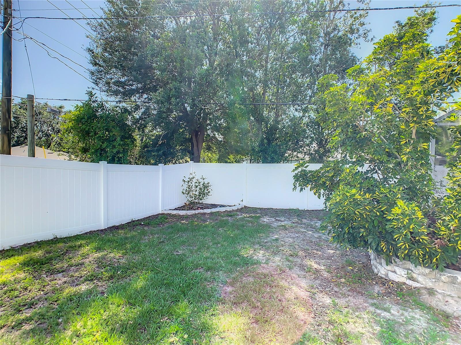 Image 69 of 81 For 896 Humphrey Boulevard