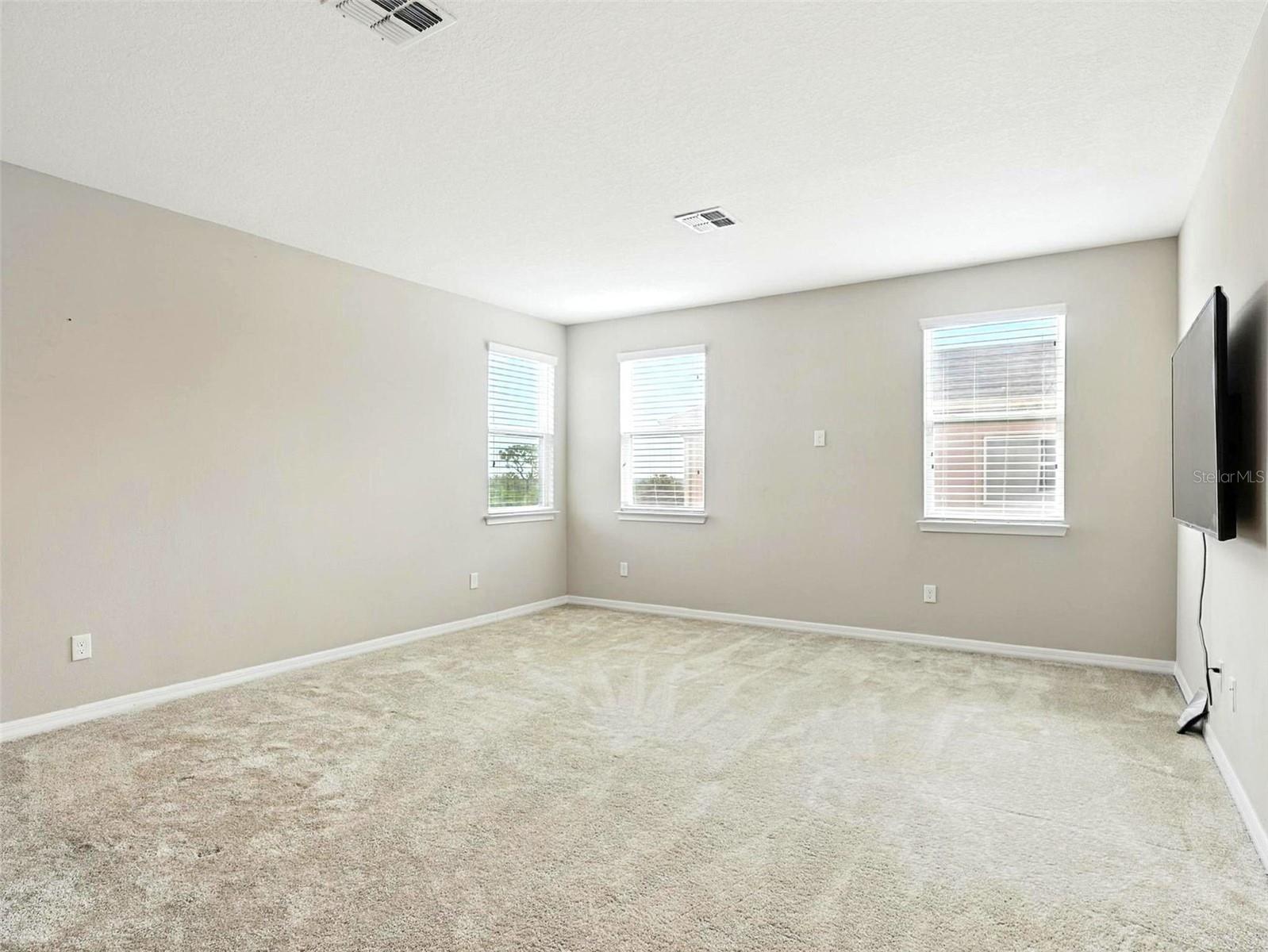 Image 33 of 48 For 16995 Tradewind Point