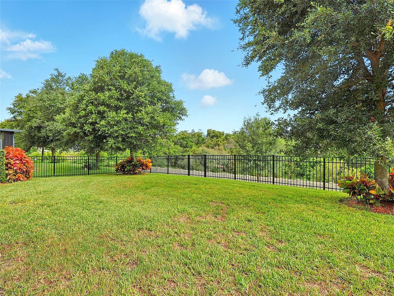 Image 46 of 48 For 16995 Tradewind Point