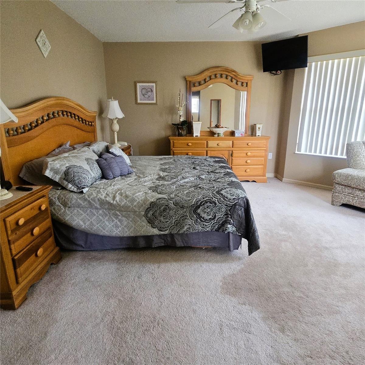 Image 8 of 18 For 225 Vista Drive