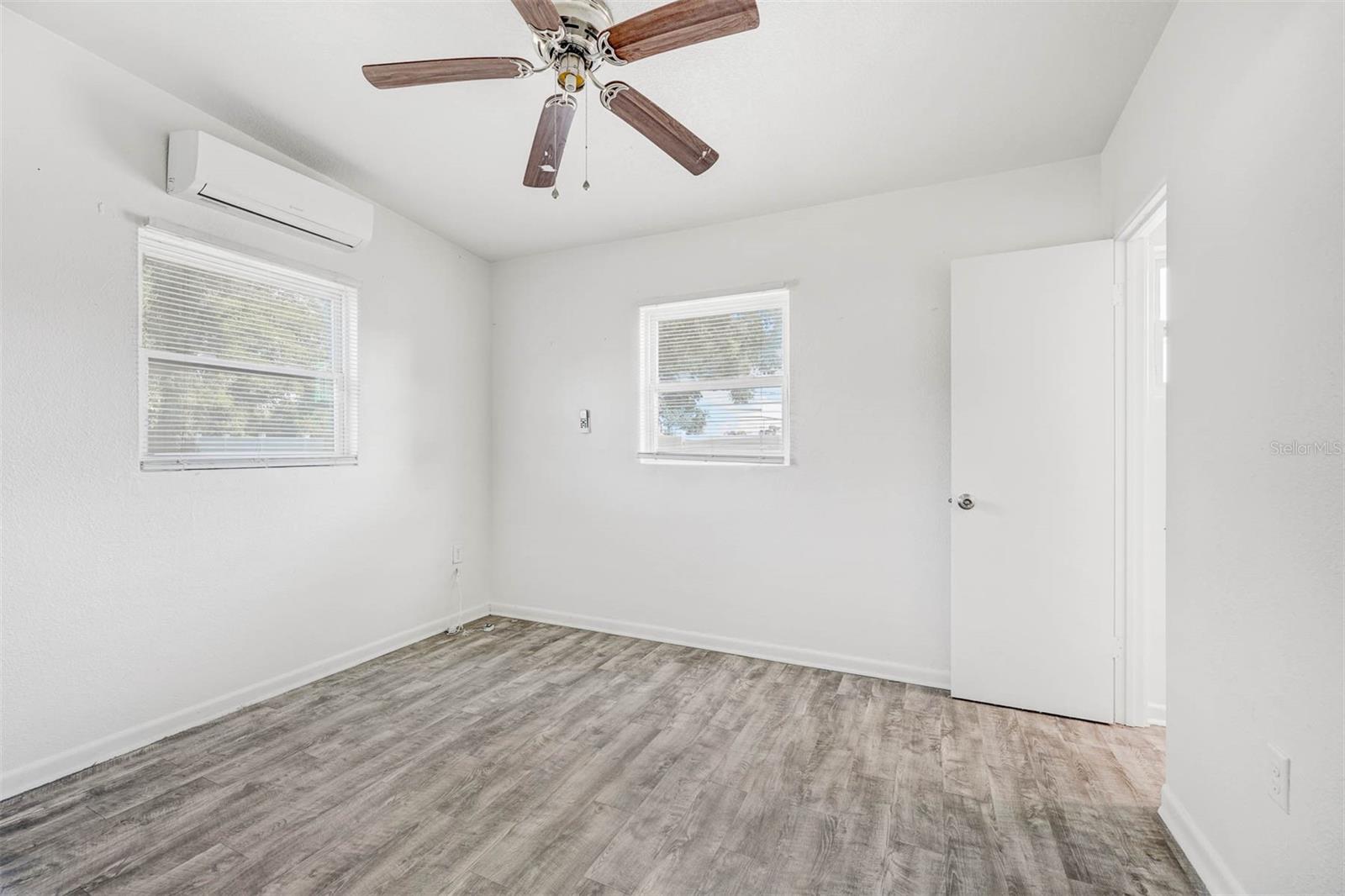 Image 9 of 20 For 5211 Bonnie Brae Circle