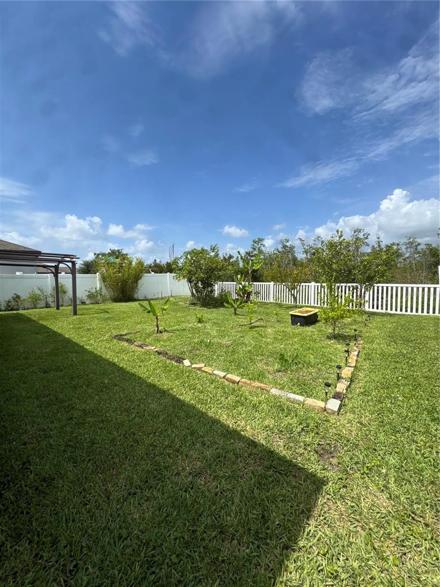 Image 31 of 33 For 2741 Neverland Drive