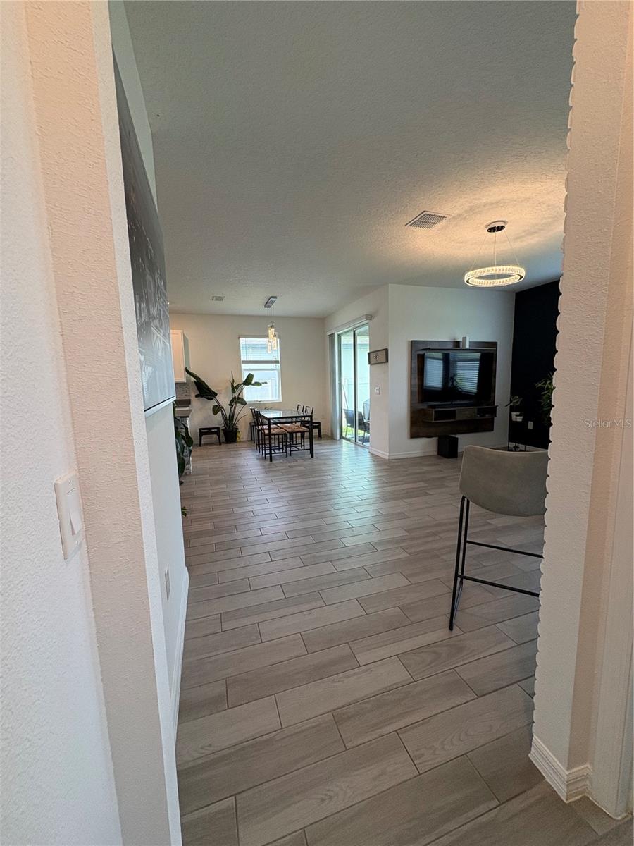 Image 8 of 33 For 2741 Neverland Drive