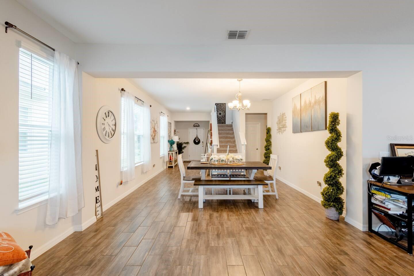 Image 8 of 18 For 2573 Ocoee Reserve Court