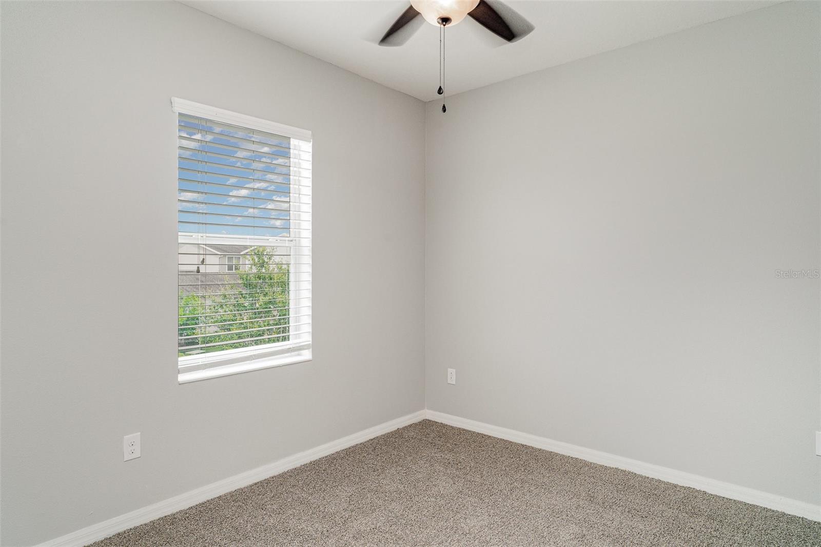 Image 13 of 18 For 11307 Grand Park Avenue
