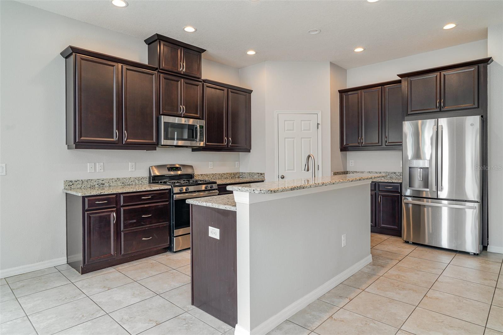 Image 2 of 18 For 11307 Grand Park Avenue