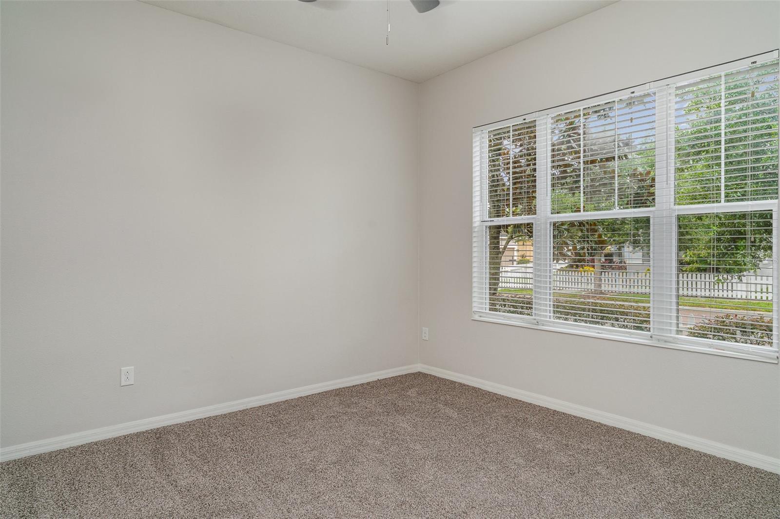 Image 4 of 18 For 11307 Grand Park Avenue