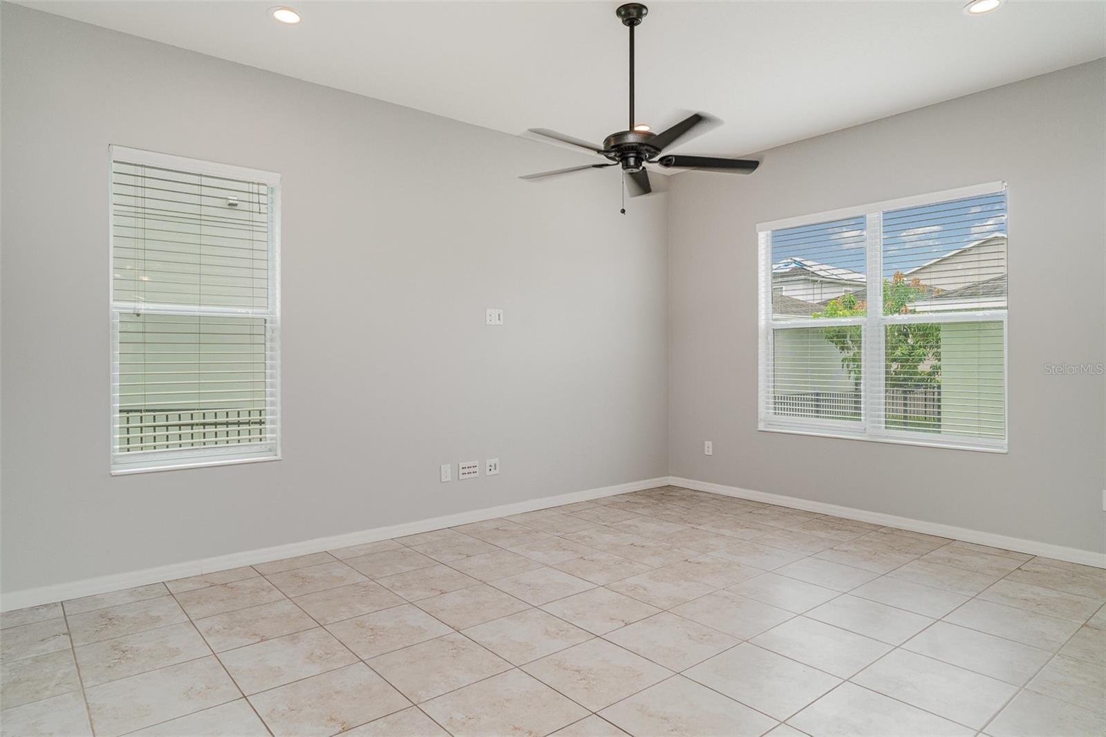 Image 6 of 18 For 11307 Grand Park Avenue
