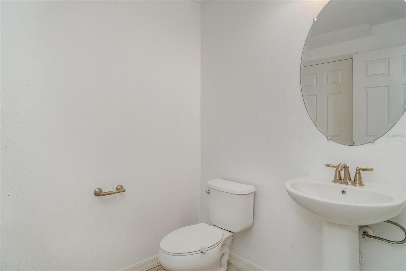 Image 7 of 18 For 11307 Grand Park Avenue