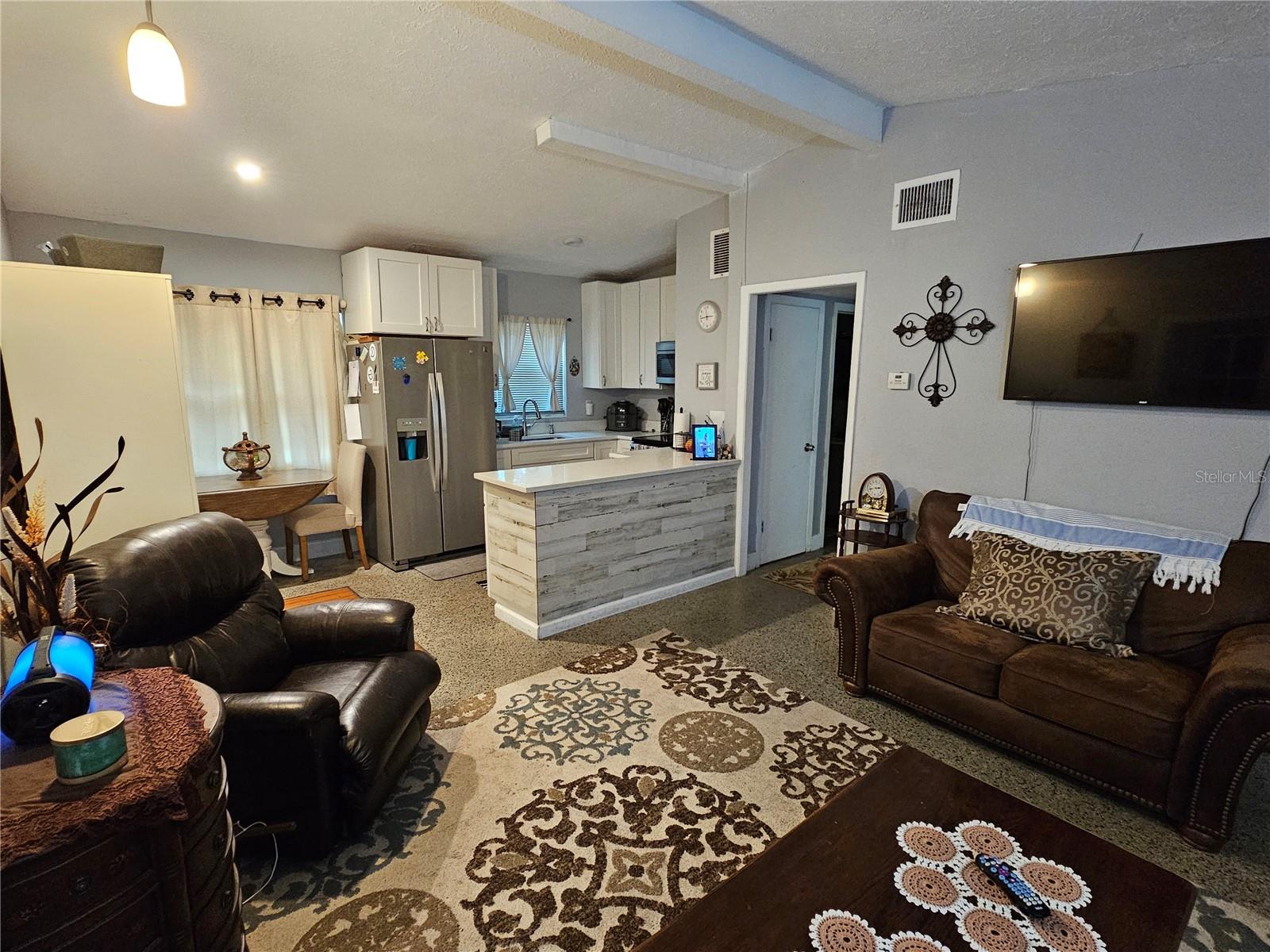 Image 3 of 16 For 730 Seminola Boulevard