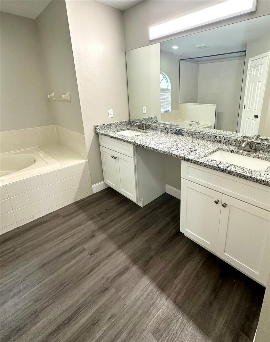 Image 16 of 27 For 71 Andora Court