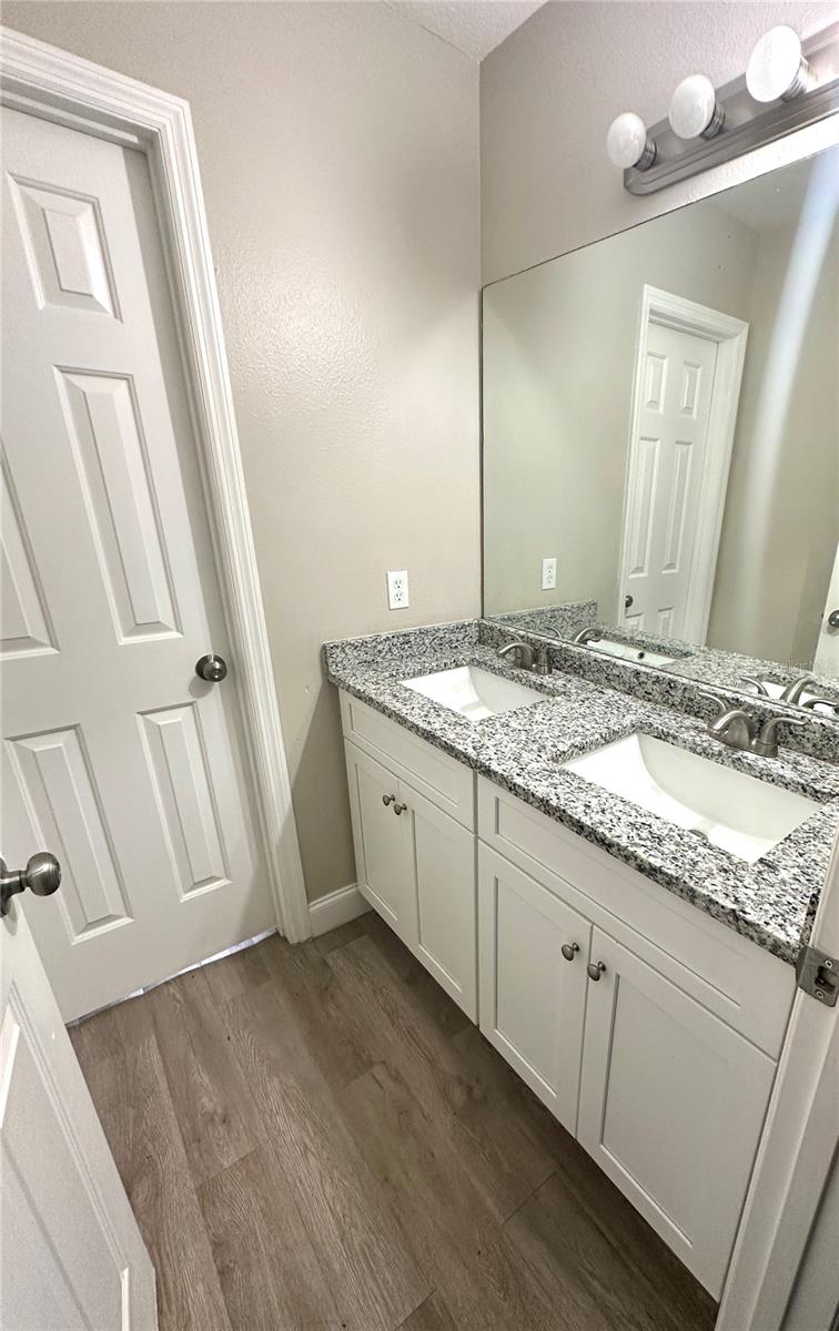 Image 21 of 27 For 71 Andora Court