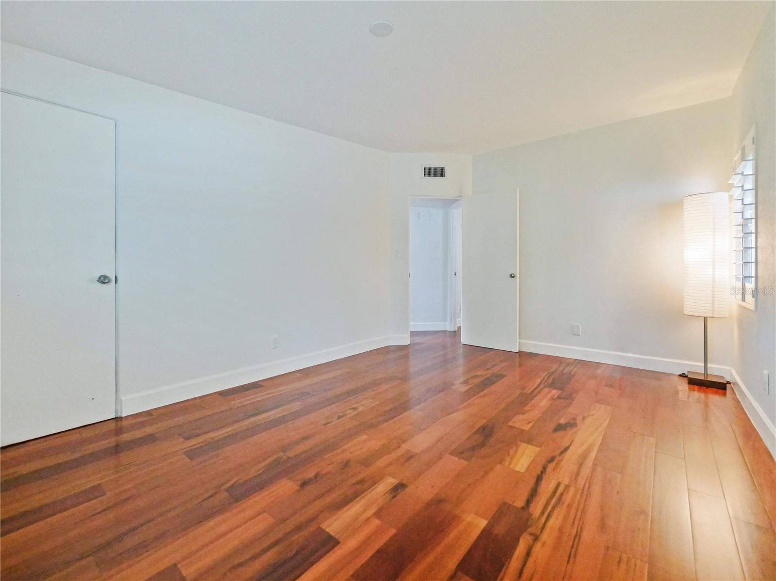 Image 16 of 21 For 2823 Wright Avenue