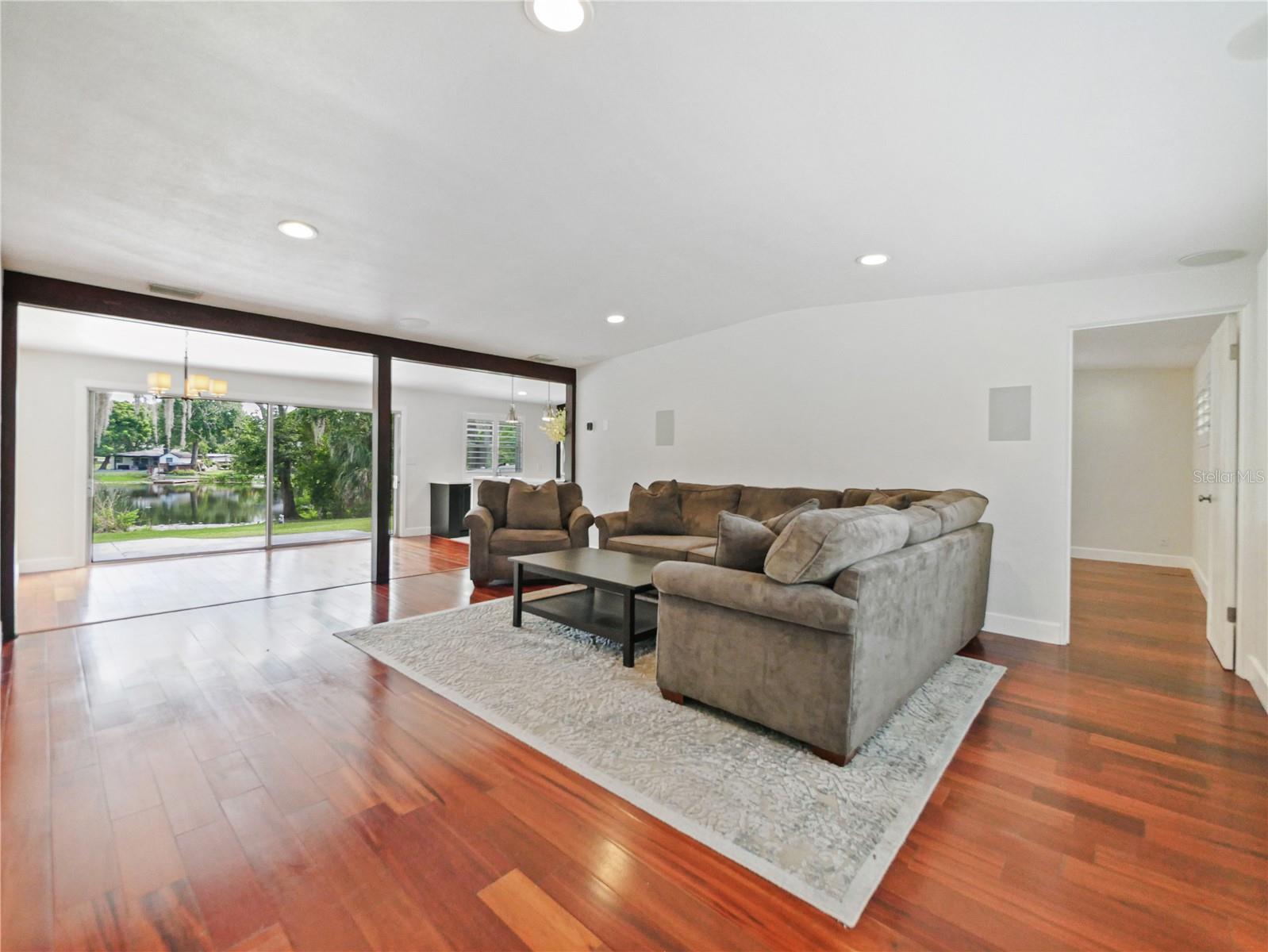 Image 3 of 21 For 2823 Wright Avenue