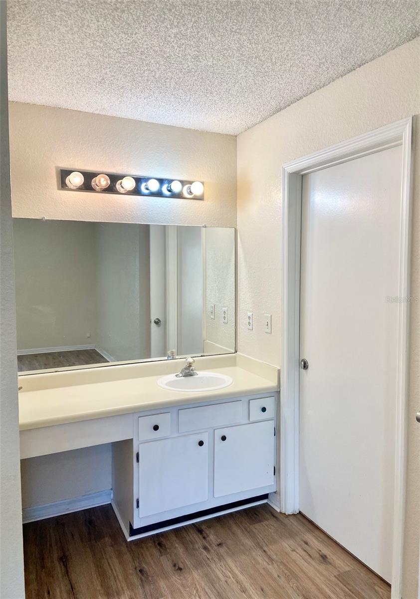 Image 13 of 25 For 5773 Gatlin Avenue 612