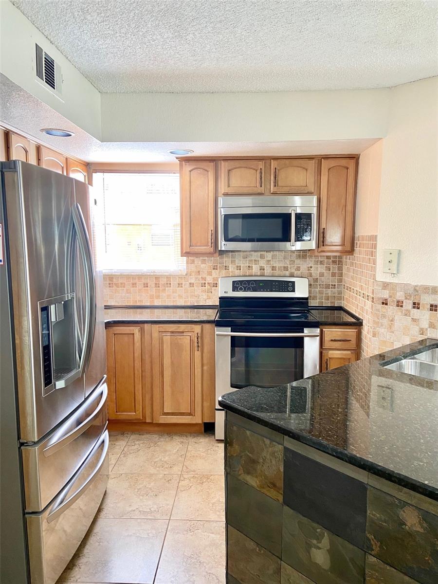 Image 6 of 25 For 5773 Gatlin Avenue 612