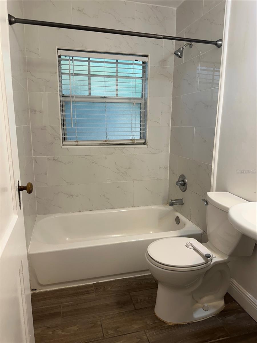 Image 10 of 12 For 600 Princeton Street A