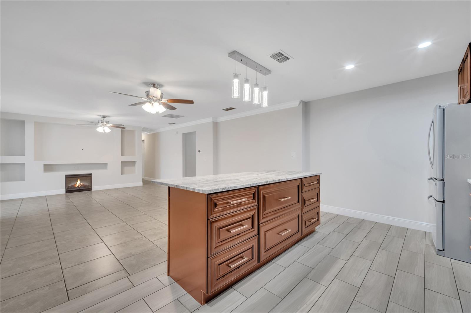 Image 10 of 60 For 1395 Meadowbrook Street
