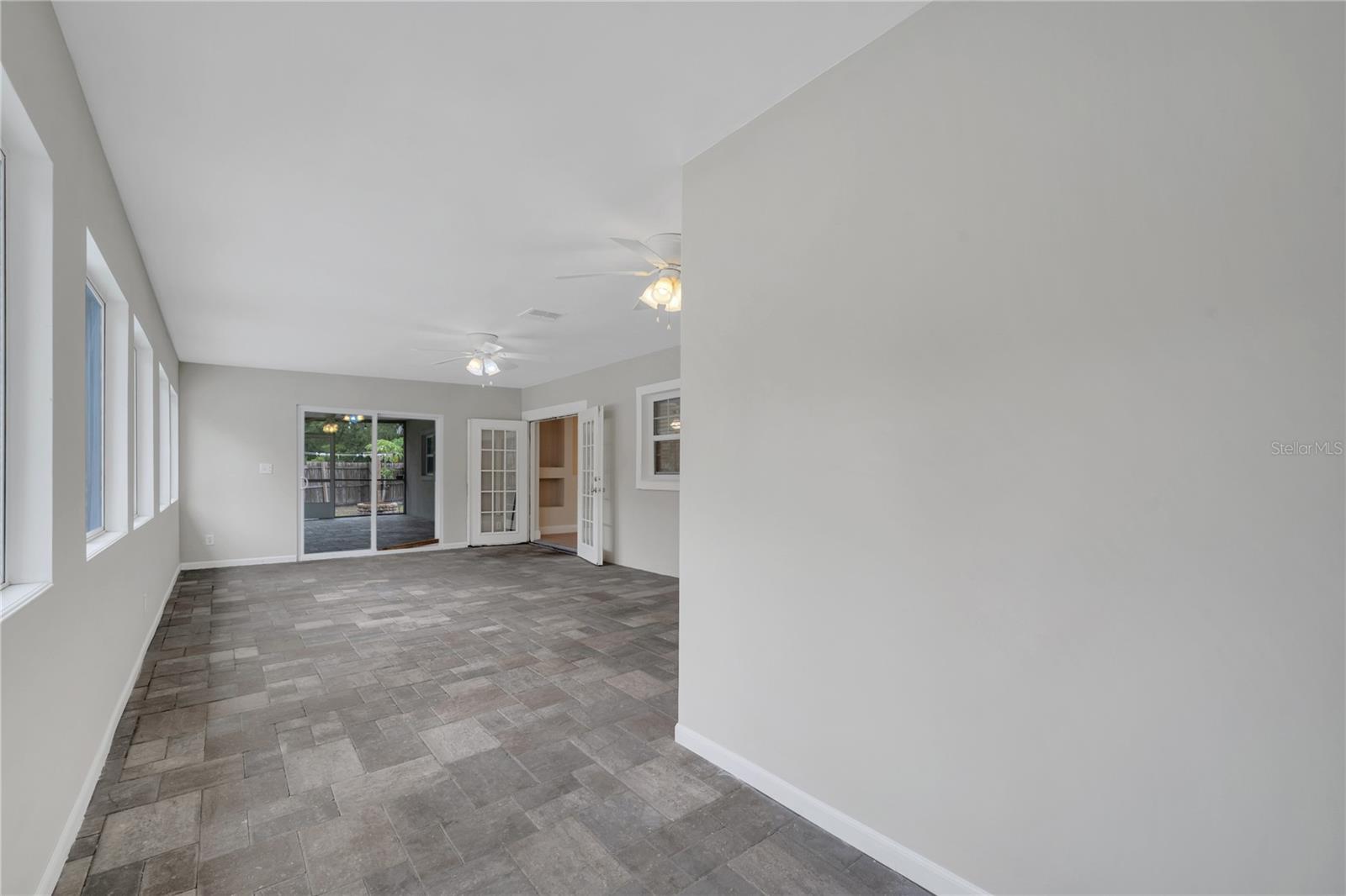 Image 13 of 60 For 1395 Meadowbrook Street