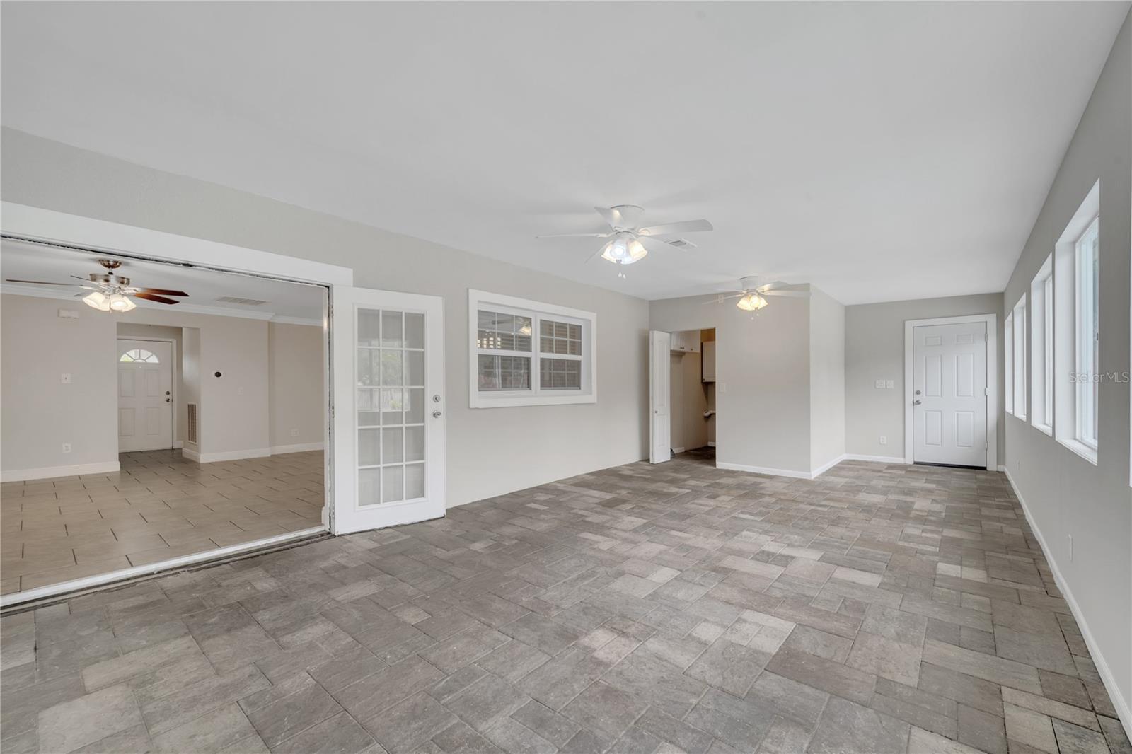 Image 14 of 60 For 1395 Meadowbrook Street