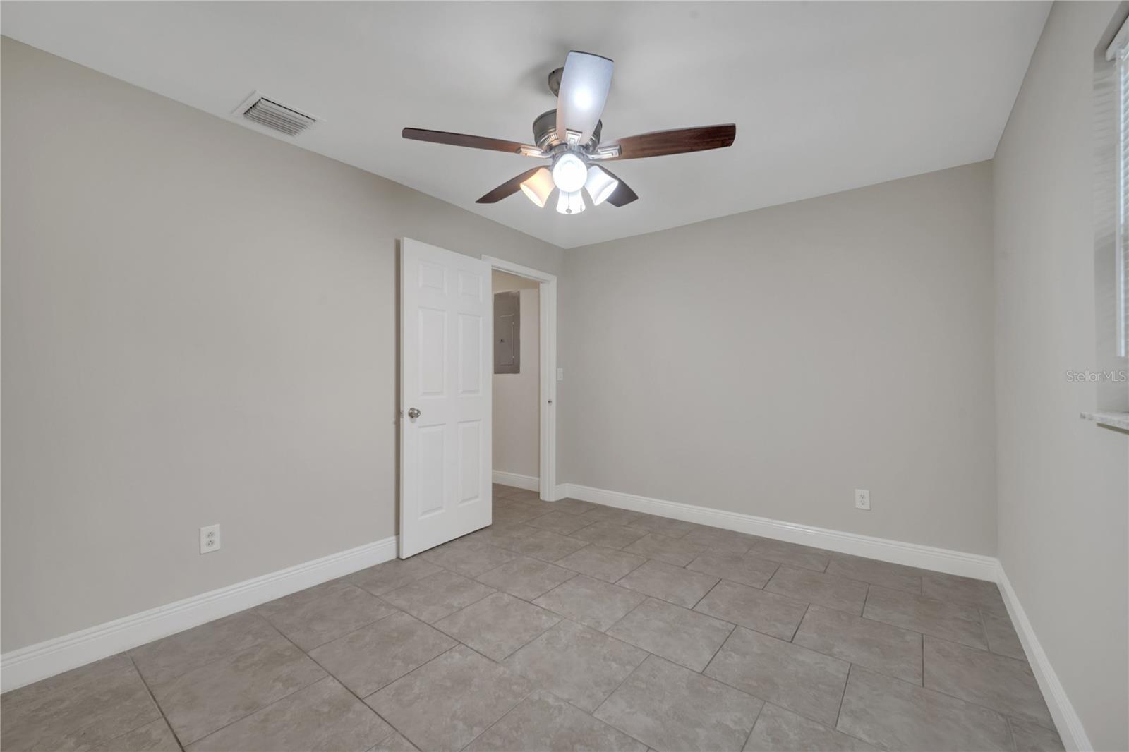 Image 34 of 60 For 1395 Meadowbrook Street