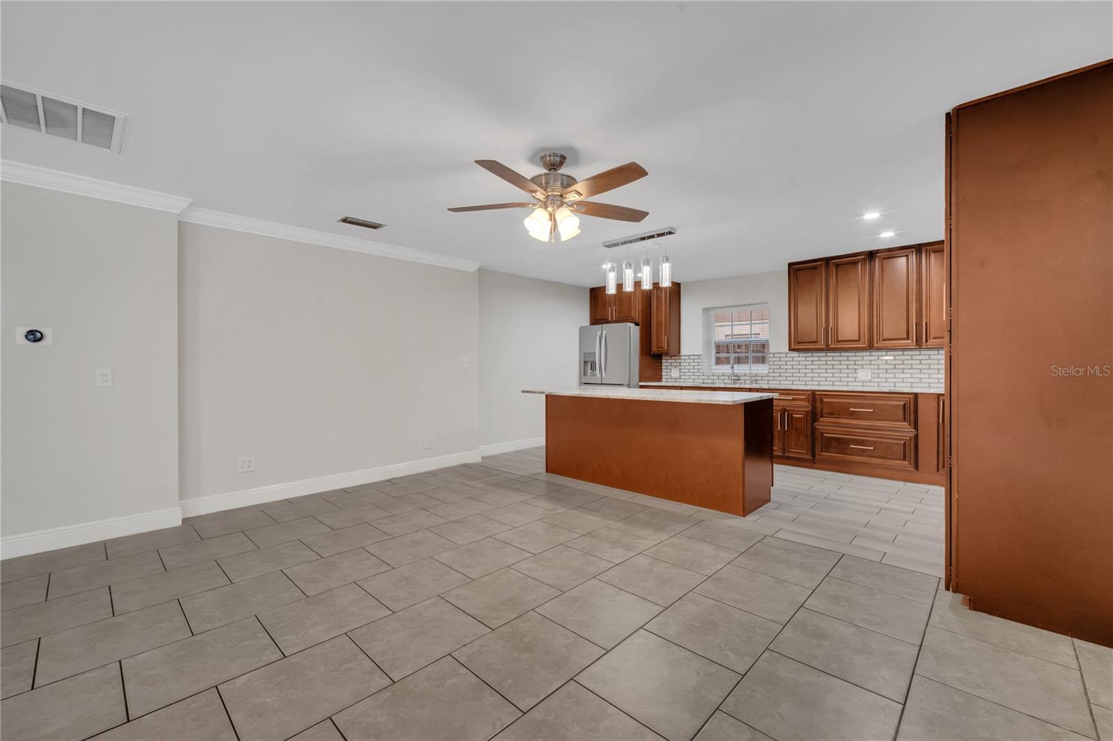 Image 54 of 60 For 1395 Meadowbrook Street