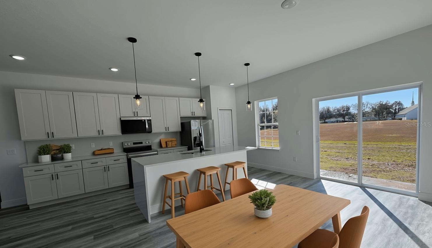 Image 12 of 43 For 7130 Glenridge Circle