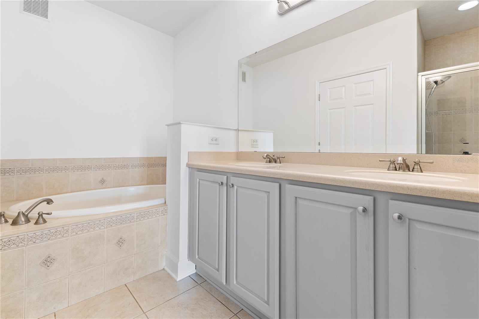 Image 33 of 53 For 7500 Toscana Boulevard 331