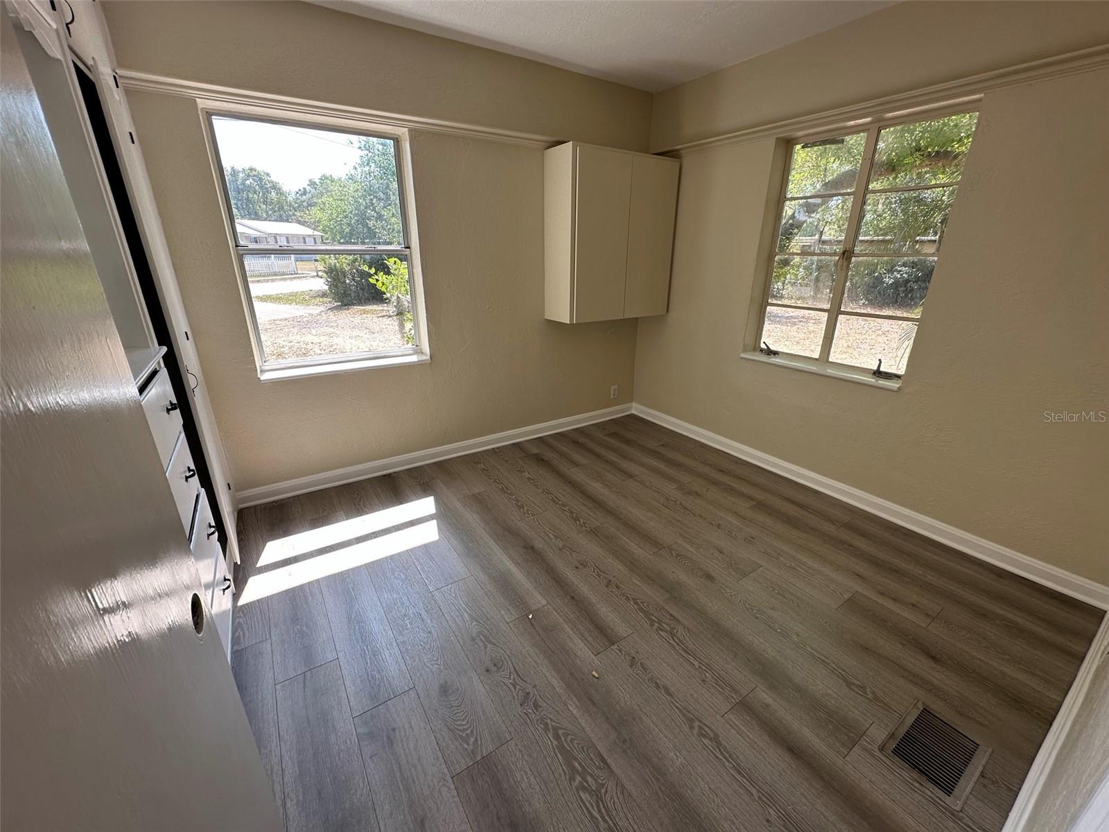 Image 9 of 17 For 1230 Orange Avenue