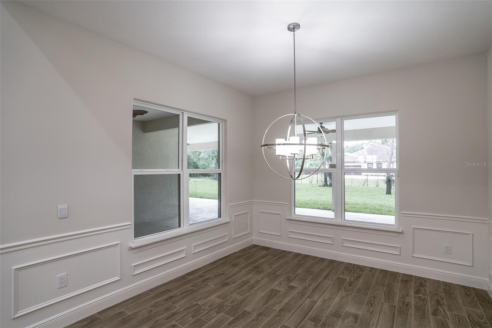 Image 11 of 29 For 18813 Mosby Street