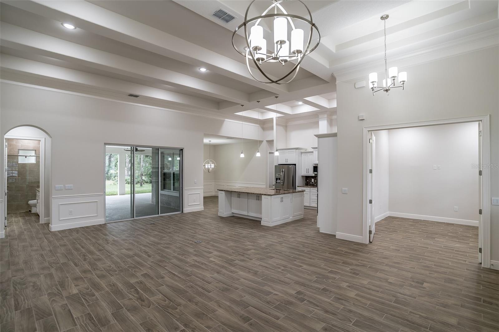 Image 5 of 29 For 18813 Mosby Street