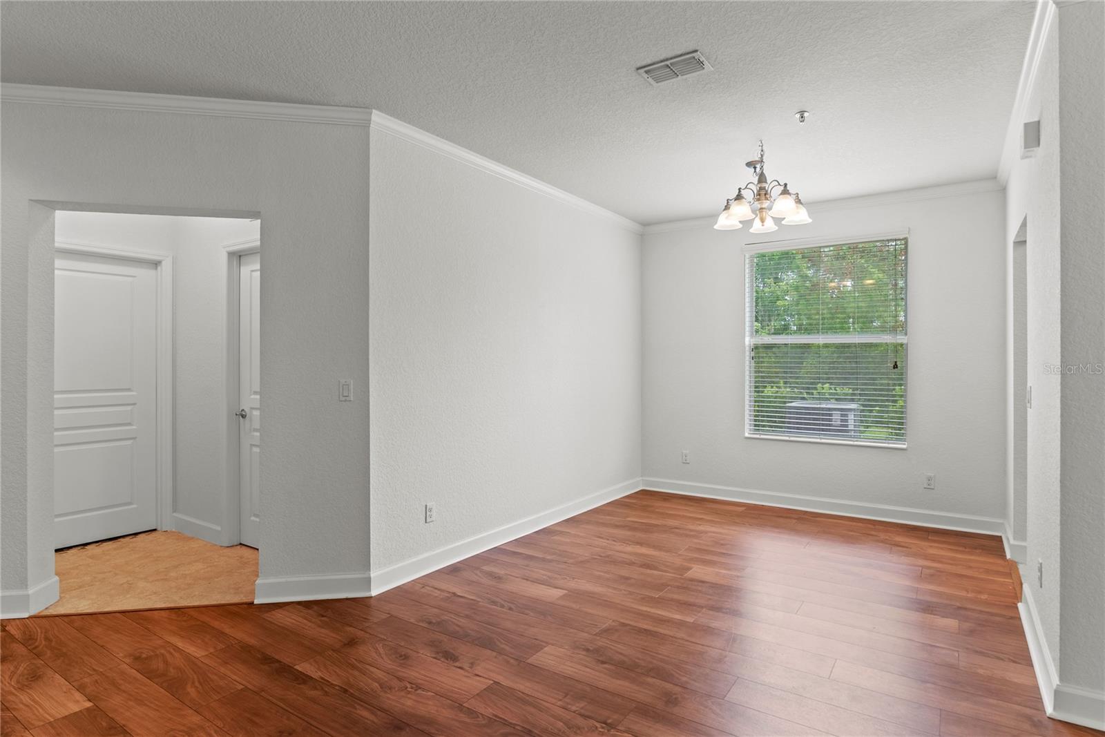 Image 10 of 68 For 8362 Bella Tierra Court