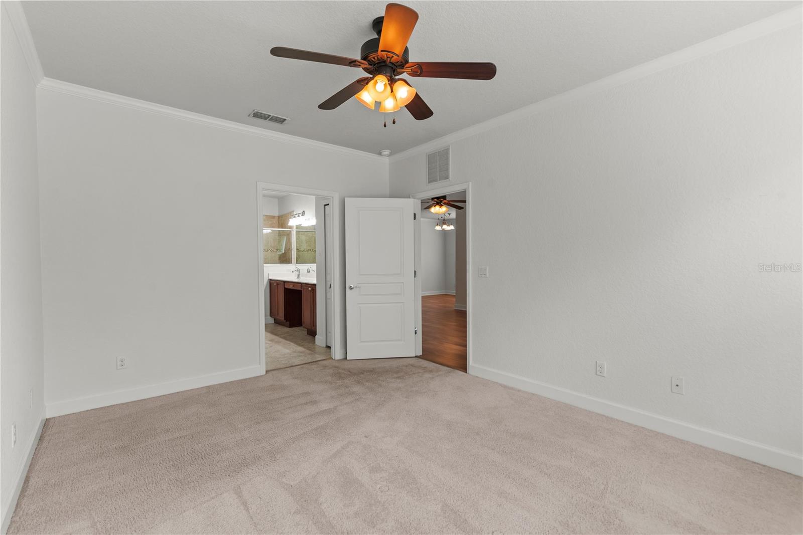 Image 18 of 68 For 8362 Bella Tierra Court