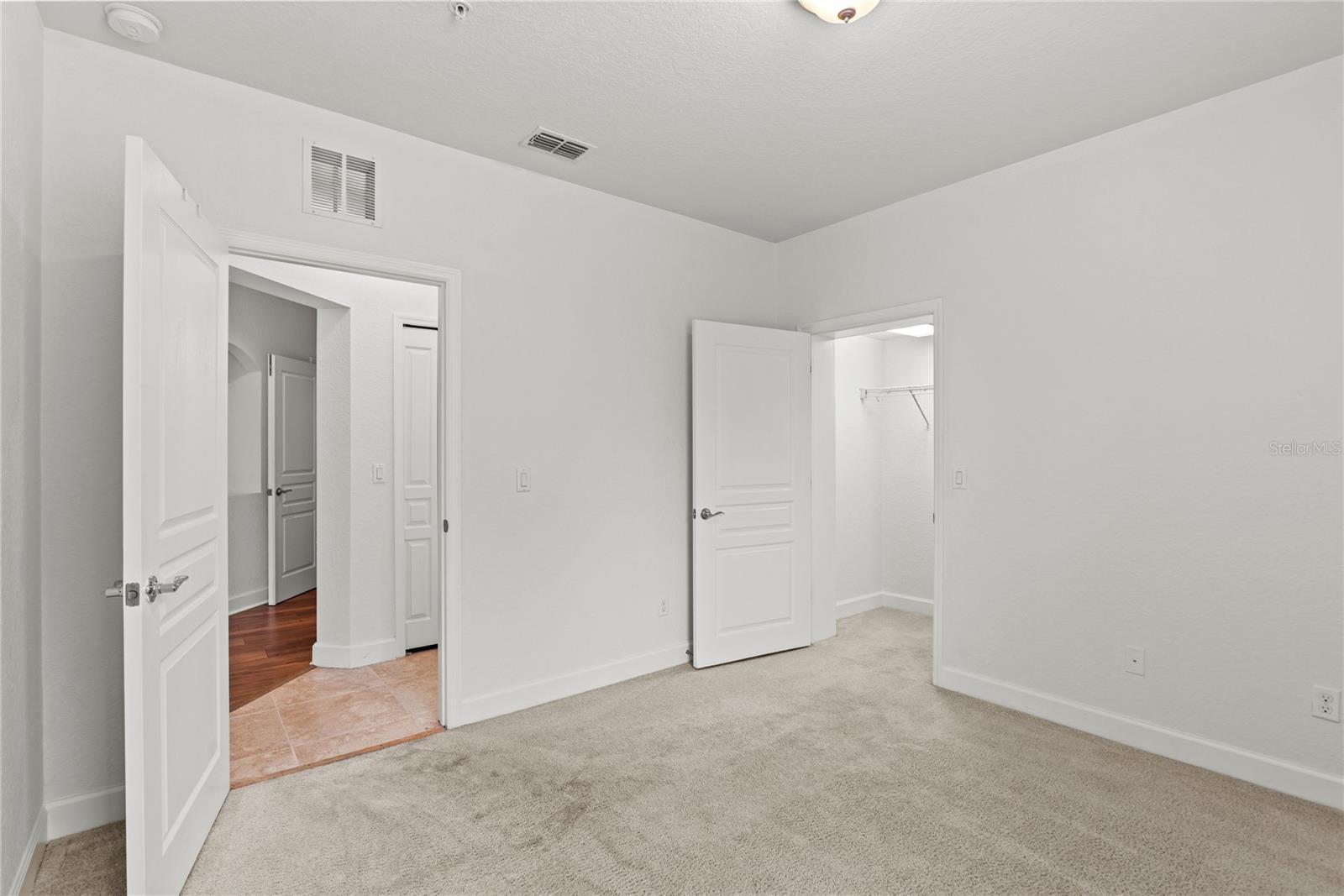 Image 19 of 68 For 8362 Bella Tierra Court