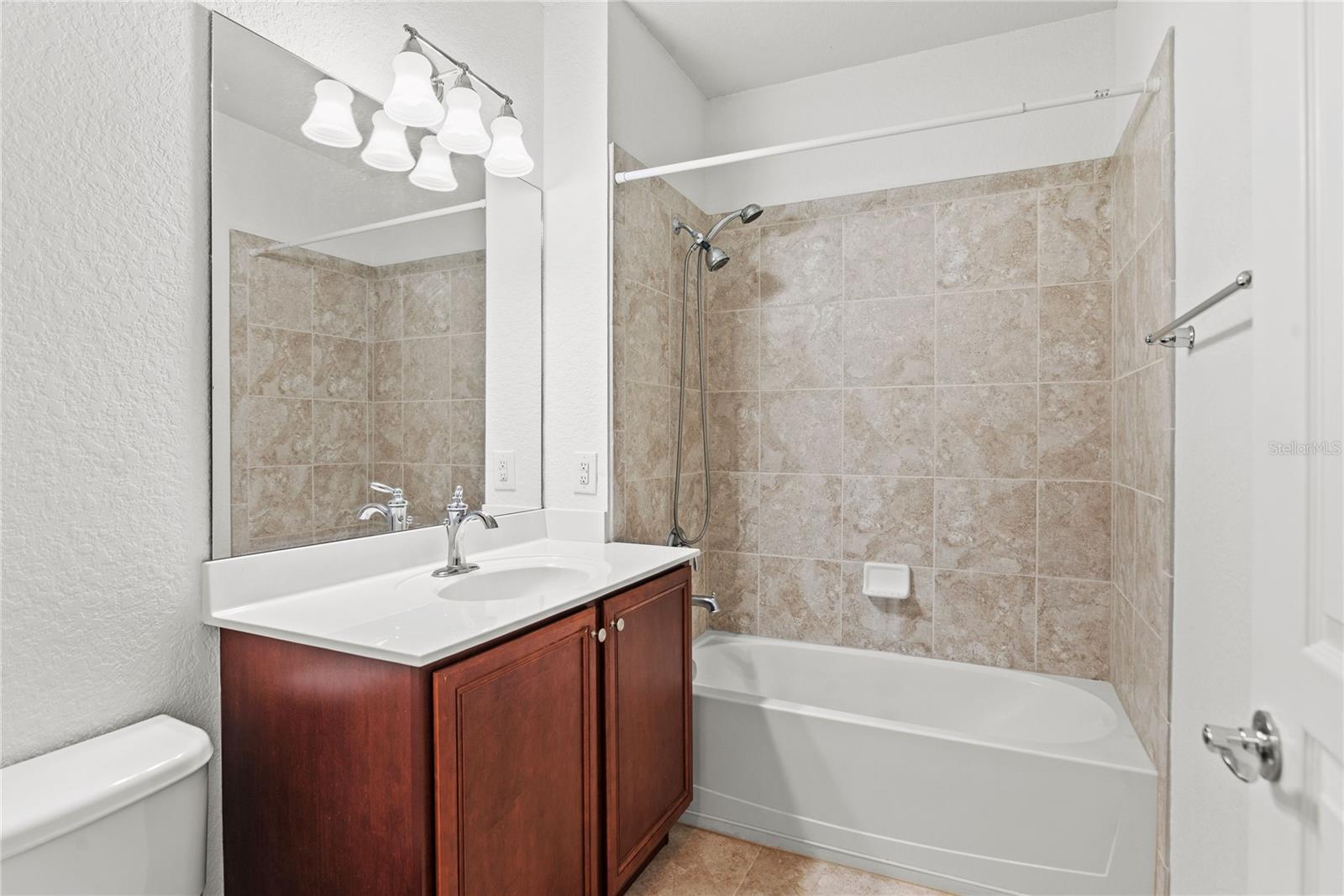 Image 25 of 68 For 8362 Bella Tierra Court