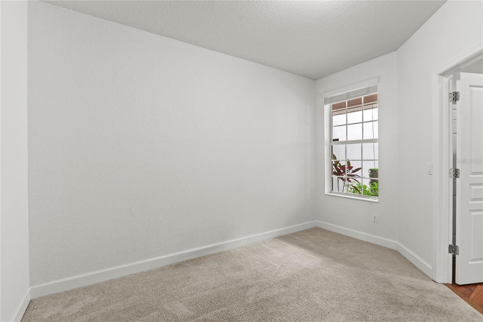 Image 26 of 68 For 8362 Bella Tierra Court