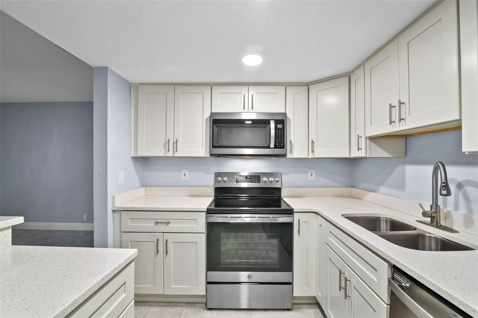 Image 10 of 34 For 429 Sheoah Boulevard 12