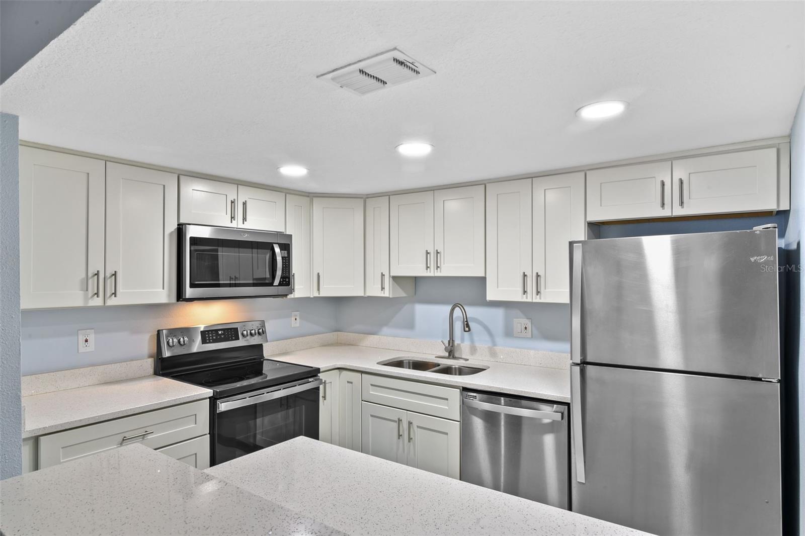 Image 9 of 34 For 429 Sheoah Boulevard 12