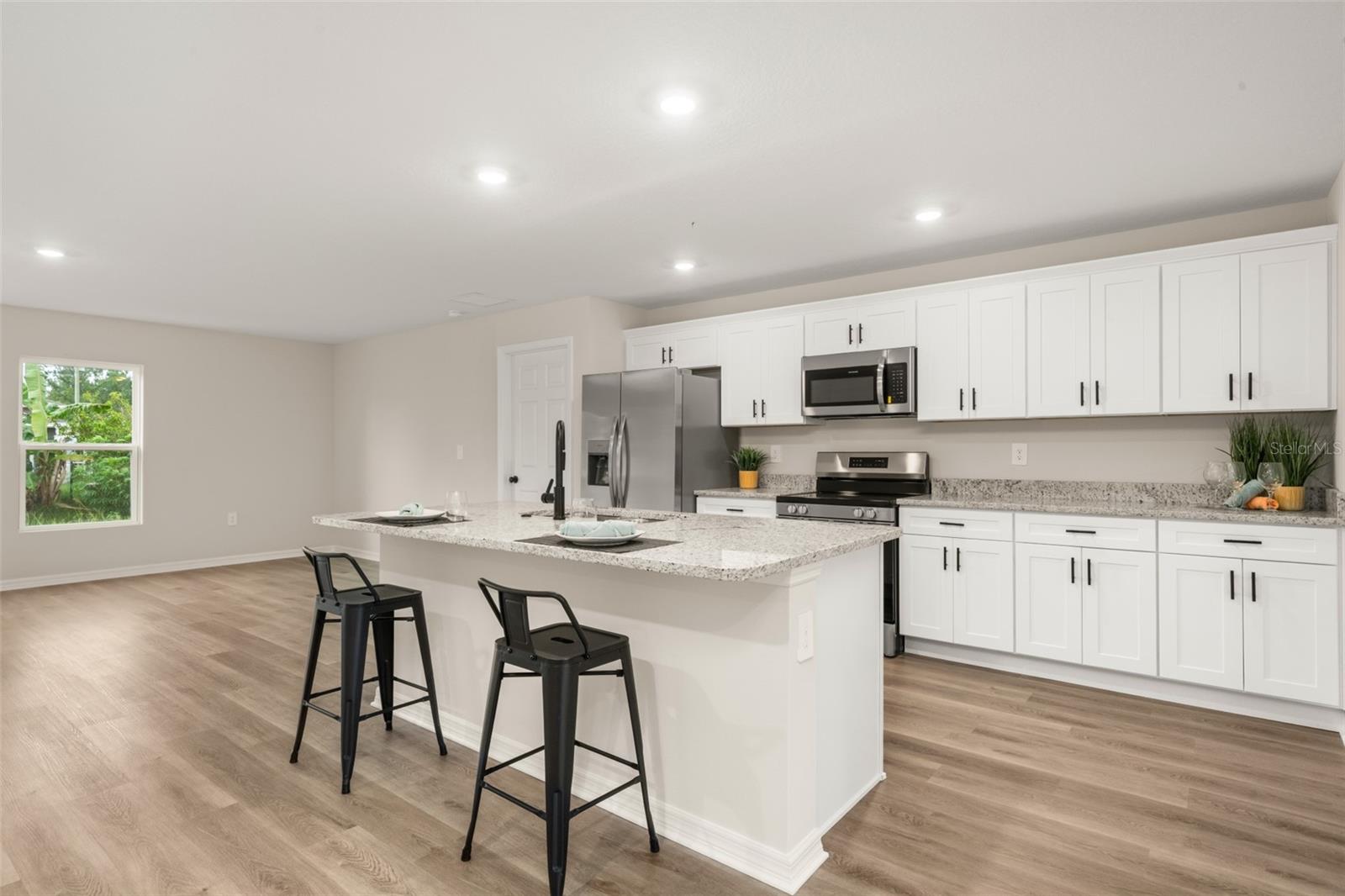 Image 11 of 59 For 8022 Sun N Lake Boulevard