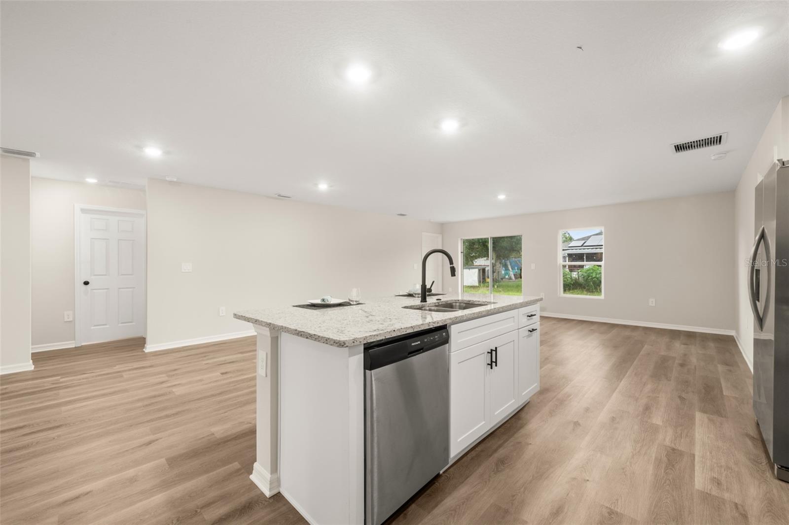 Image 12 of 59 For 8022 Sun N Lake Boulevard