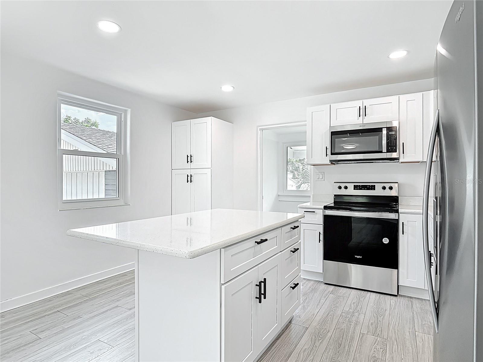 Image 12 of 41 For 151 Ridgewood Avenue