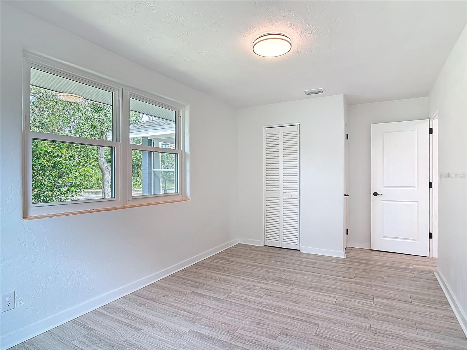 Image 19 of 41 For 151 Ridgewood Avenue