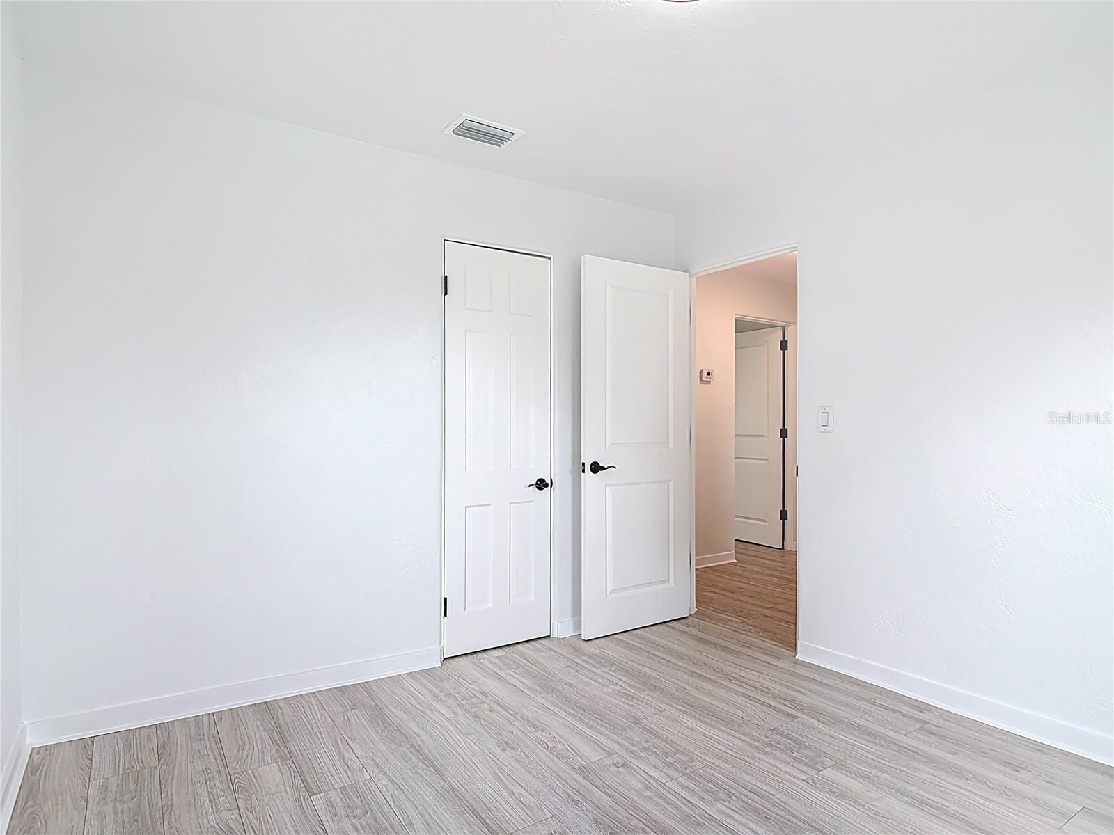 Image 22 of 41 For 151 Ridgewood Avenue
