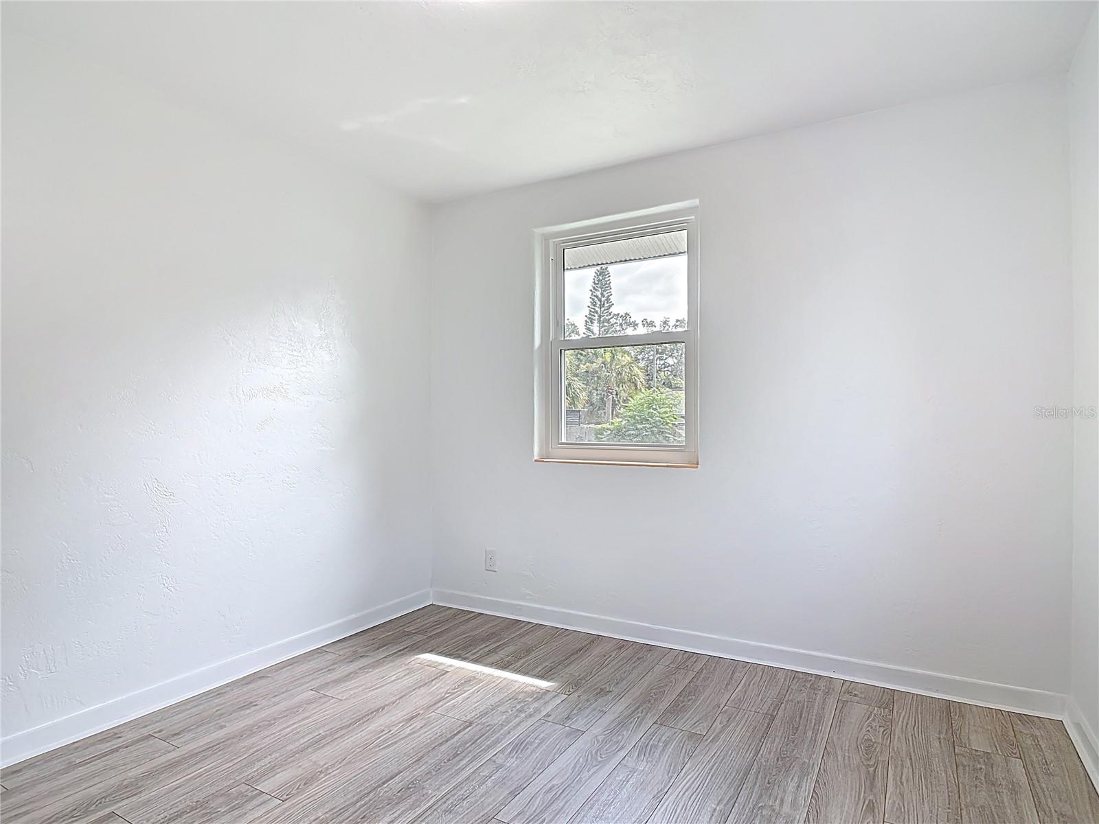 Image 24 of 41 For 151 Ridgewood Avenue