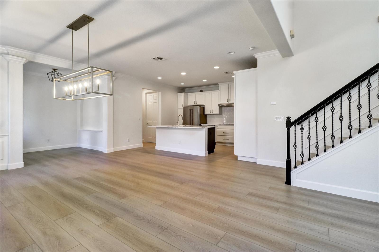 Image 10 of 44 For 8888 Della Scala Circle